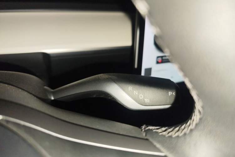 Used Tesla Model Y 2021 Standard Range Rear-Wheel Drive Version Gear Lever