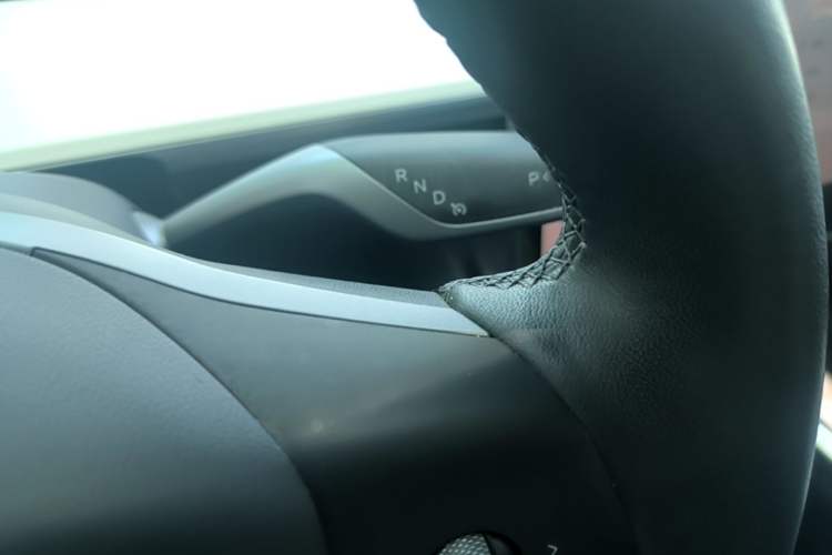 Used Tesla Model Y 2021 Performance High-Performance All-Wheel-Drive Version Gear Lever