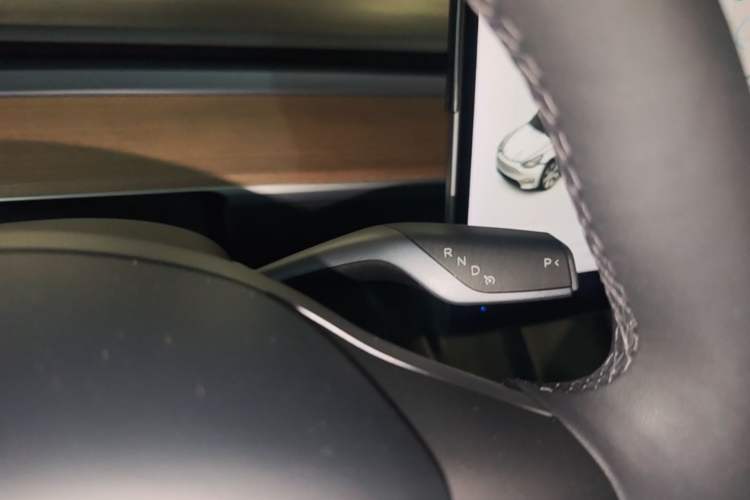 Used Tesla Model Y 2021 Long-Range All-Wheel-Drive Version Gear Lever