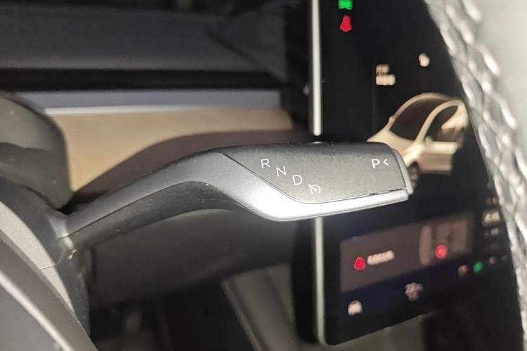 Used Tesla Model Y 2021 Standard Range Rear-Wheel Drive Version Gear Lever