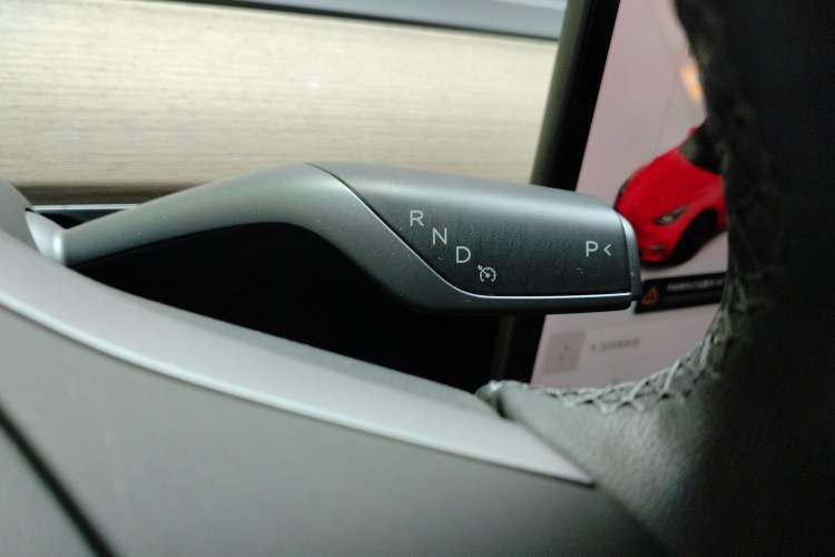 Used Tesla Model Y 2021 Long-Range All-Wheel-Drive Version Gear Lever