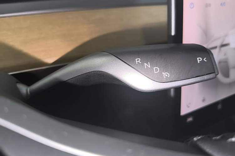 Used Tesla Model Y 2021 Standard Range Rear-Wheel Drive Version Gear Lever