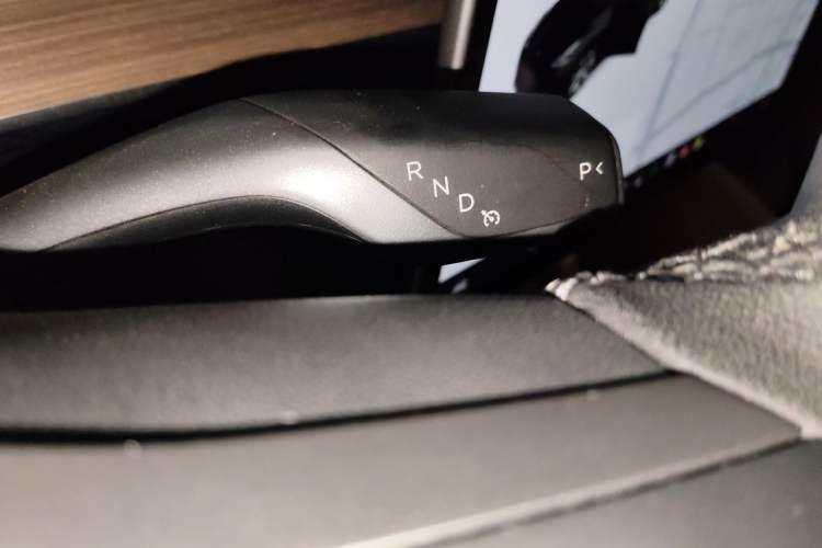 Used Tesla Model Y 2021 Standard Range Rear-Wheel Drive Version Gear Lever