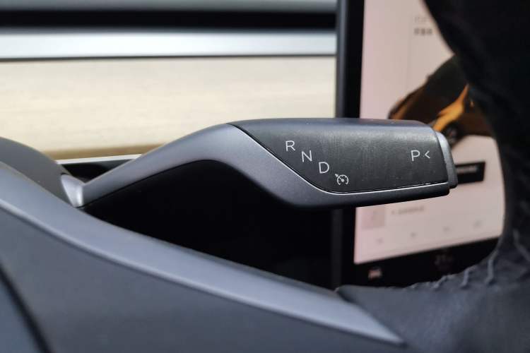 Used Tesla Model Y 2021 Long-Range All-Wheel-Drive Version Gear Lever