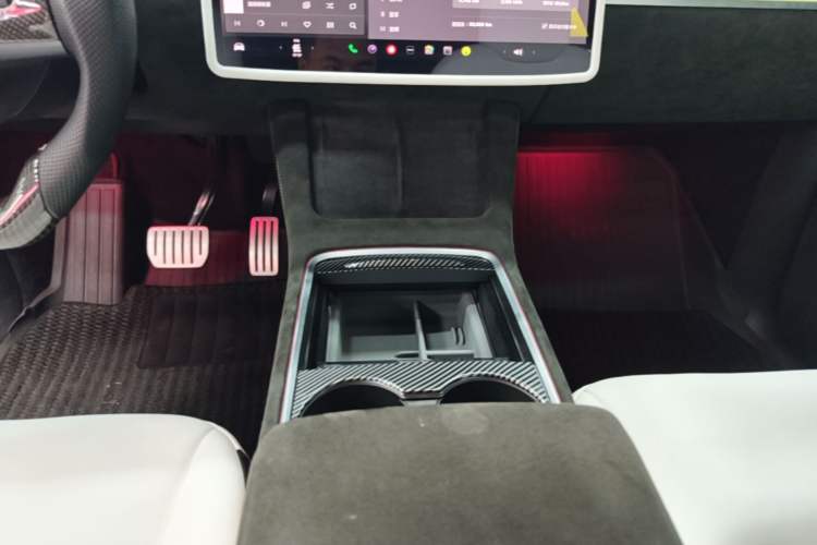 Used Tesla Model Y 2021 Performance High-Performance All-Wheel-Drive Version Gear Lever