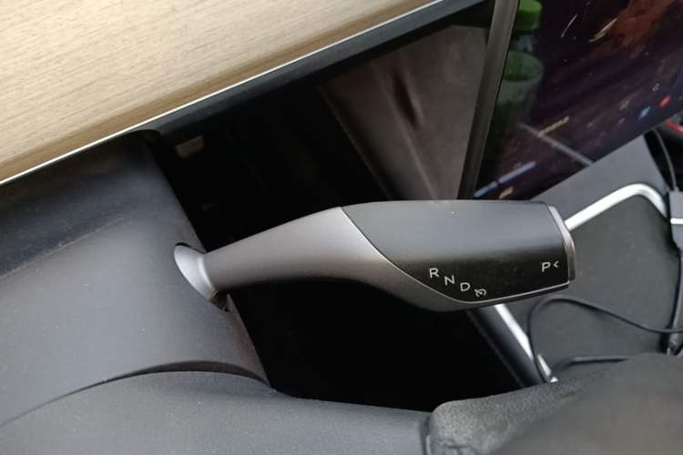 Used Tesla Model Y 2021 Standard Range Rear-Wheel Drive Version Gear Lever