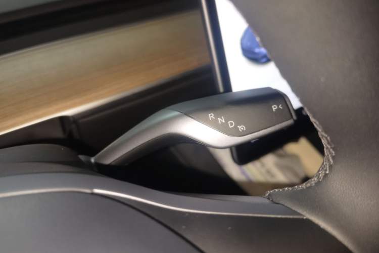 Used Tesla Model Y 2021 Standard Range Rear-Wheel Drive Version Gear Lever