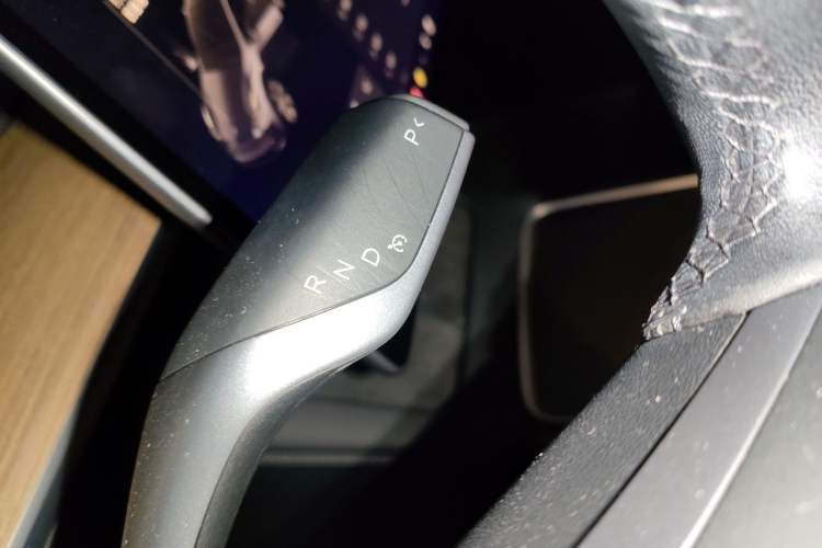 Used Tesla Model Y 2021 Standard Range Rear-Wheel Drive Version Gear Lever