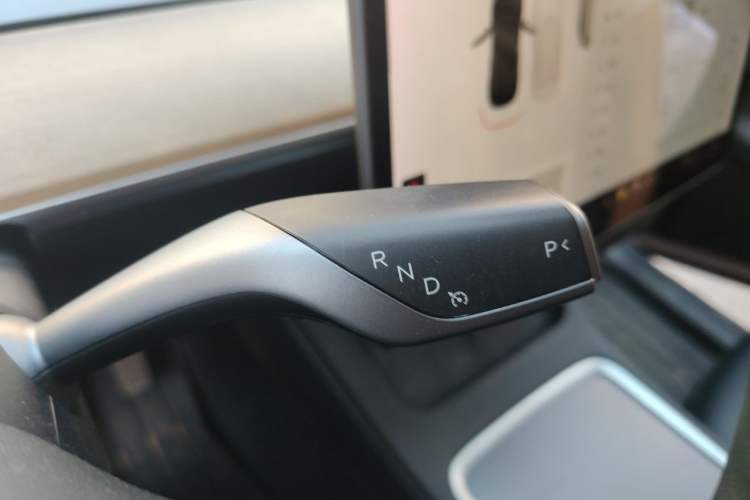 Used Tesla Model Y 2021 Standard Range Rear-Wheel Drive Version Gear Lever