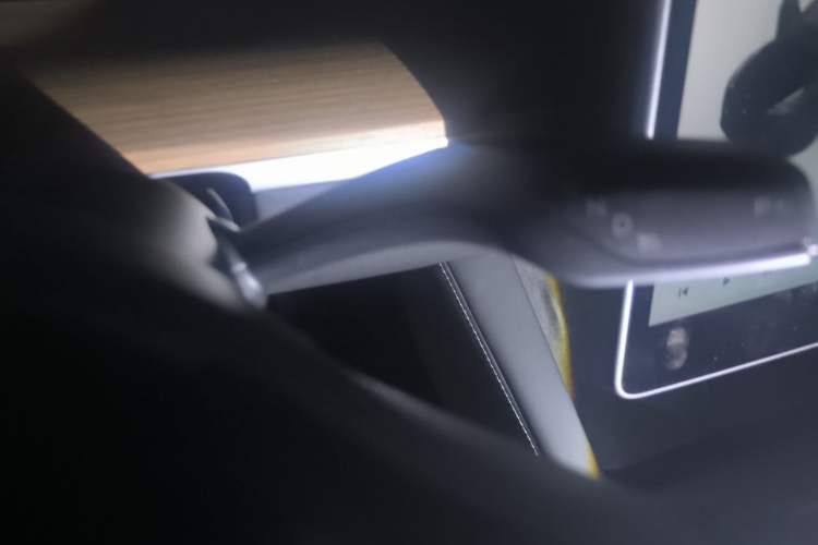 Used Tesla Model Y 2021 Standard Range Rear-Wheel Drive Version Gear Lever