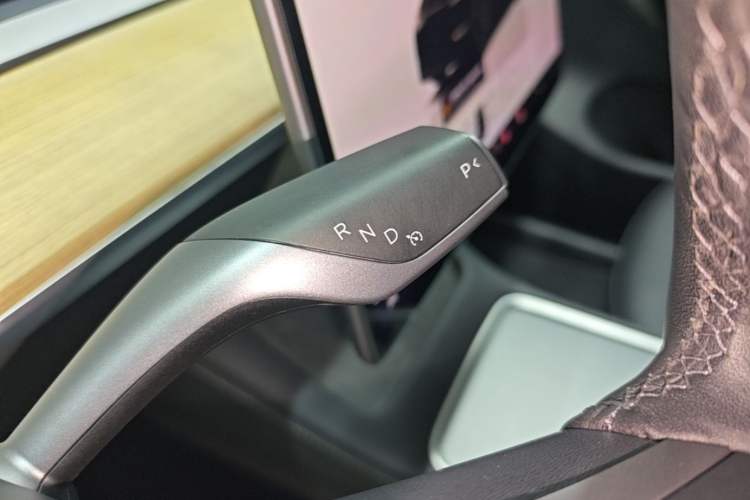 Used Tesla Model Y 2021 Performance High-Performance All-Wheel-Drive Version Gear Lever