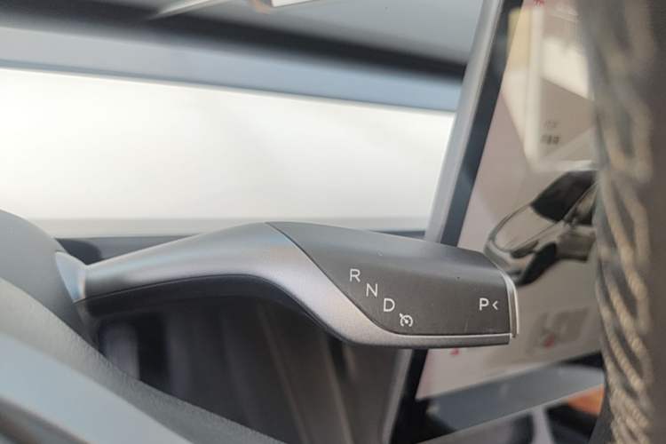 Used Tesla Model Y 2021 Standard Range Rear-Wheel Drive Version Gear Lever