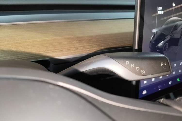 Used Tesla Model Y 2021 Long-Range All-Wheel-Drive Version Gear Lever