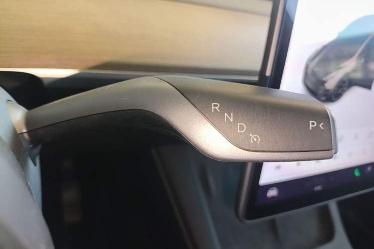 Used Tesla Model Y 2021 Standard Range Rear-Wheel Drive Version Gear Lever