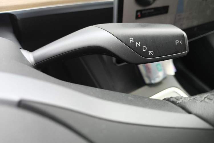 Used Tesla Model Y 2021 Standard Range Rear-Wheel Drive Version Gear Lever