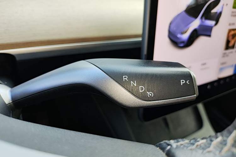 Used Tesla Model Y 2021 Standard Range Rear-Wheel Drive Version Gear Lever
