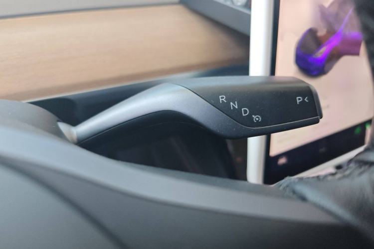 Used Tesla Model Y 2021 Revised Version 2 Long-Range All-Wheel-Drive Edition Gear Lever