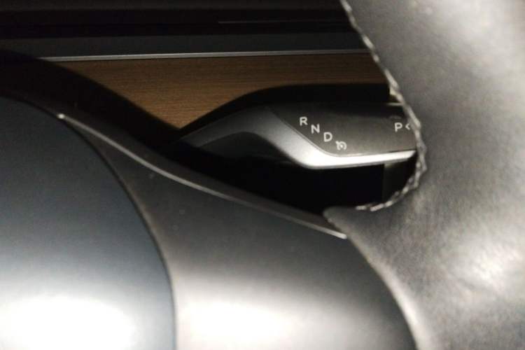 Used Tesla Model Y 2021 Standard Range Rear-Wheel Drive Version Gear Lever