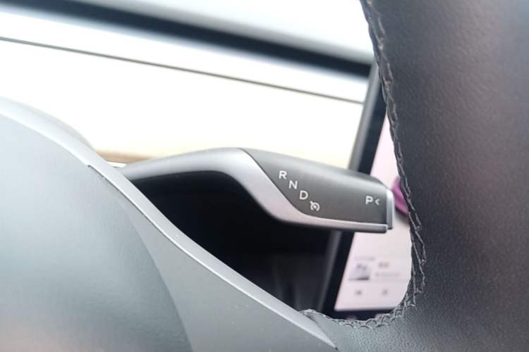 Used Tesla Model Y 2021 Long-Range All-Wheel-Drive Version 3D7 Gear Lever