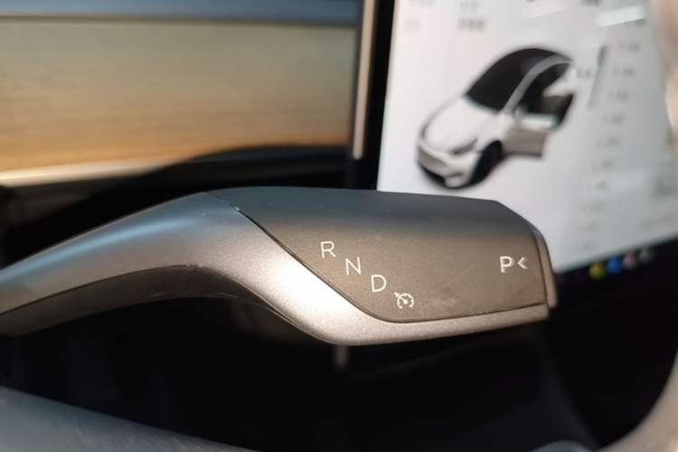 Used Tesla Model Y 2021 Standard Range Rear-Wheel Drive Version Gear Lever