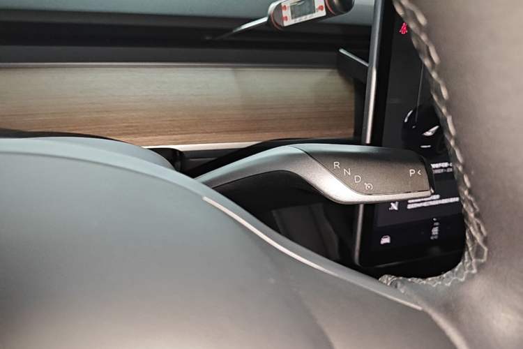 Used Tesla Model Y 2021 Revised Version 2 Long-Range All-Wheel-Drive Edition Gear Lever