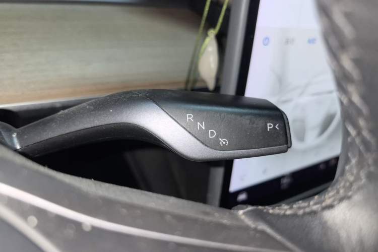 Used Tesla Model Y 2021 Standard Range Rear-Wheel Drive Version Gear Lever