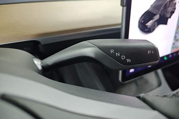Used Tesla Model Y 2021 Standard Range Rear-Wheel Drive Version Gear Lever