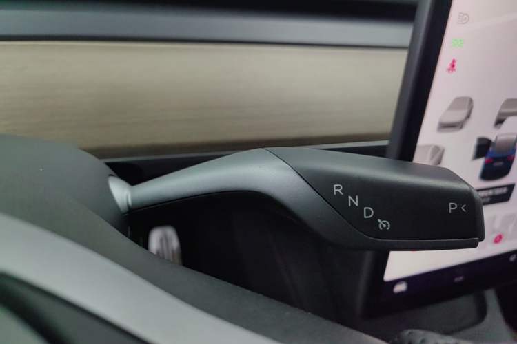 Used Tesla Model Y 2021 Standard Range Rear-Wheel Drive Version Gear Lever