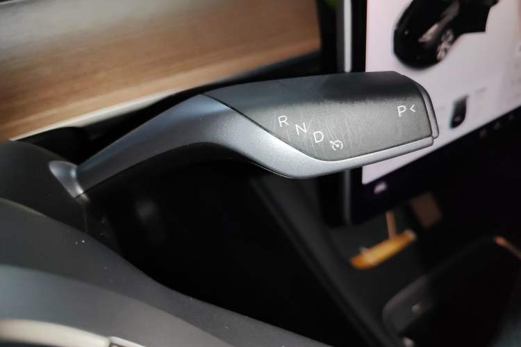 Used Tesla Model Y 2021 Standard Range Rear-Wheel Drive Version Gear Lever