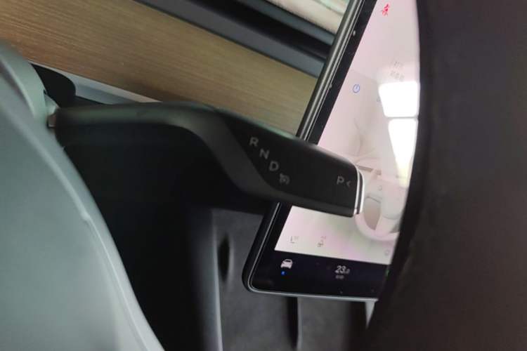 Used Tesla Model Y 2021 Standard Range Rear-Wheel Drive Version Gear Lever