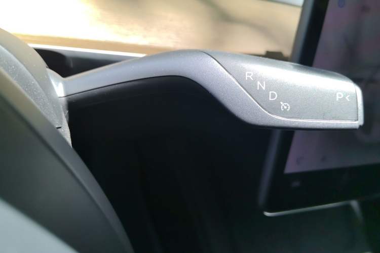 Used Tesla Model Y 2021 Standard Range Rear-Wheel Drive Version Gear Lever