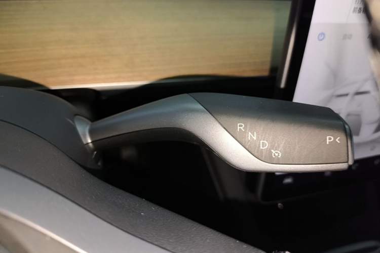 Used Tesla Model Y 2021 Standard Range Rear-Wheel Drive Version Gear Lever