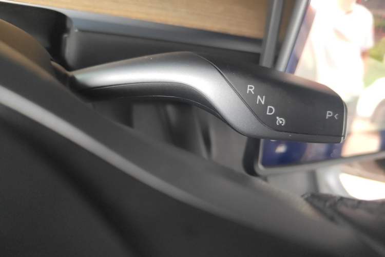 Used Tesla Model Y 2021 Standard Range Rear-Wheel Drive Version Gear Lever