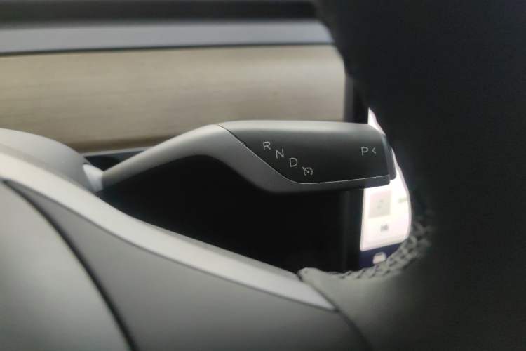 Used Tesla Model Y 2021 Long-Range All-Wheel-Drive Version Gear Lever