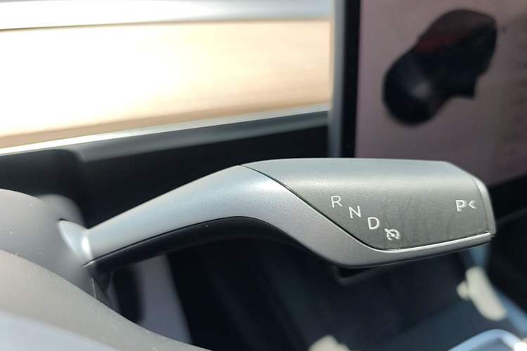 Used Tesla Model Y 2021 Long-Range All-Wheel-Drive Version 3D7 Gear Lever