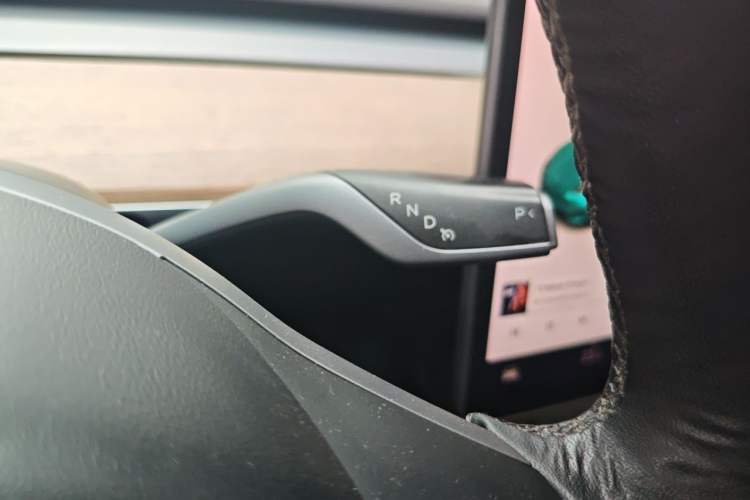 Used Tesla Model Y 2021 Long-Range All-Wheel-Drive Version Gear Lever