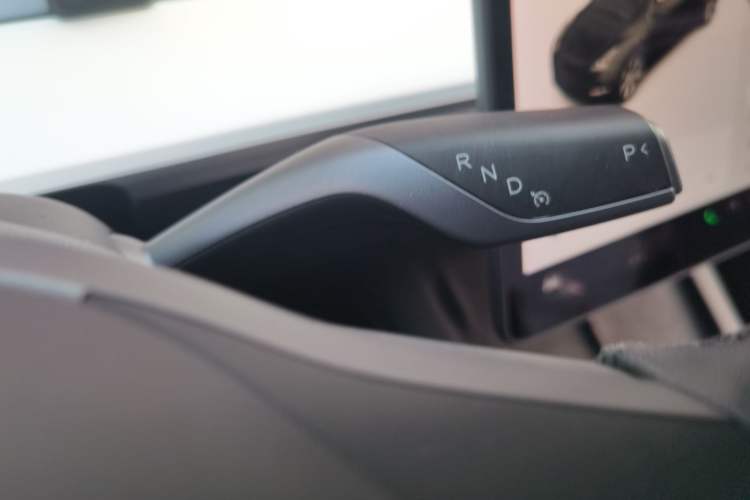 Used Tesla Model Y 2021 Standard Range Rear-Wheel Drive Version Gear Lever