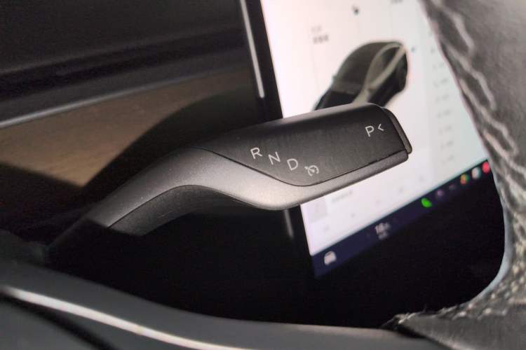 Used Tesla Model Y 2021 Standard Range Rear-Wheel Drive Version Gear Lever