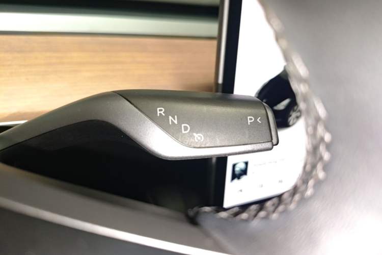 Used Tesla Model Y 2021 Long-Range All-Wheel-Drive Version Gear Lever