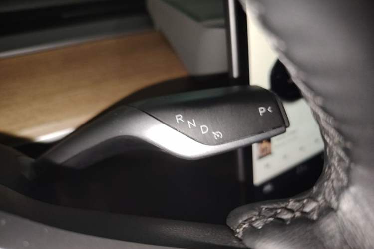 Used Tesla Model Y 2021 Standard Range Rear-Wheel Drive Version Gear Lever