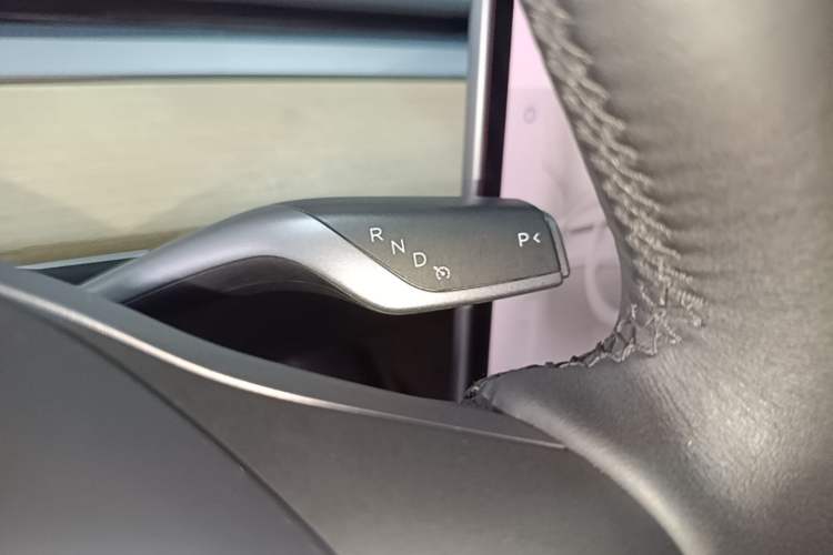 Used Tesla Model Y 2021 Standard Range Rear-Wheel Drive Version Gear Lever