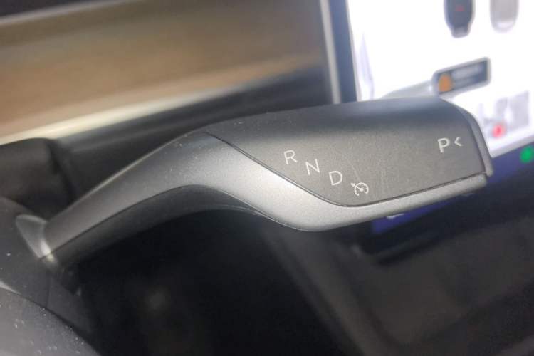Used Tesla Model Y 2021 Standard Range Rear-Wheel Drive Version Gear Lever