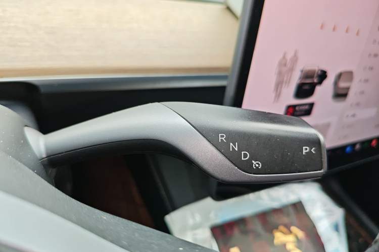 Used Tesla Model Y 2021 Standard Range Rear-Wheel Drive Version Gear Lever