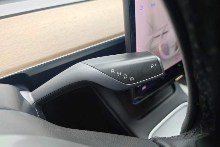Used Tesla Model Y 2021 Long-Range All-Wheel-Drive Version Gear Lever