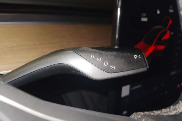 Used Tesla Model Y 2021 Standard Range Rear-Wheel Drive Version Gear Lever