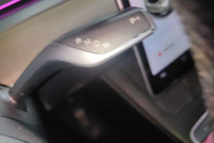 Used Tesla Model Y 2021 Standard Range Rear-Wheel Drive Version Gear Lever