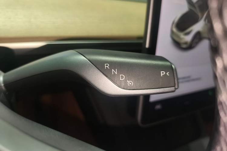 Used Tesla Model Y 2021 Long-Range All-Wheel-Drive Version 3D7 Gear Lever