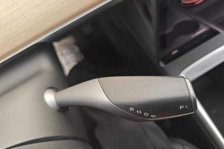 Used Tesla Model Y 2021 Long-Range All-Wheel-Drive Version Gear Lever