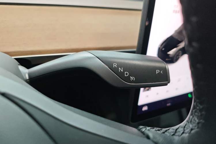 Used Tesla Model Y 2021 Standard Range Rear-Wheel Drive Version Gear Lever