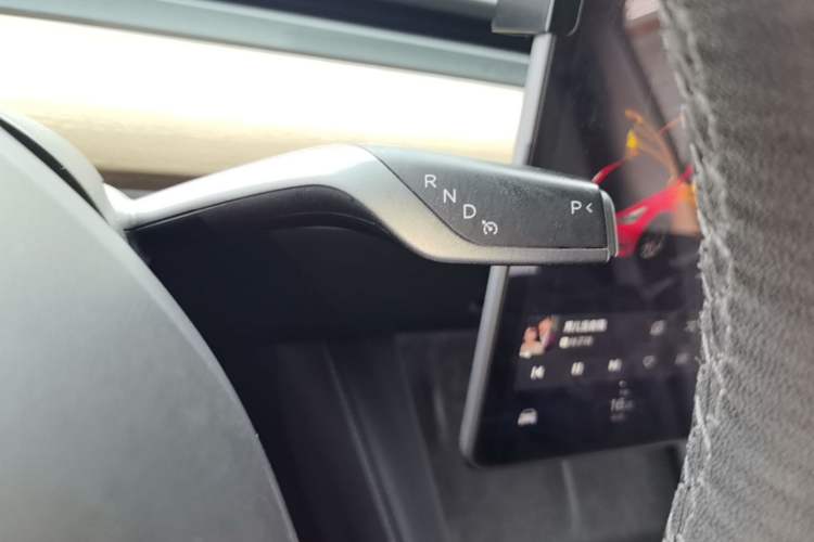 Used Tesla Model Y 2021 Standard Range Rear-Wheel Drive Version Gear Lever